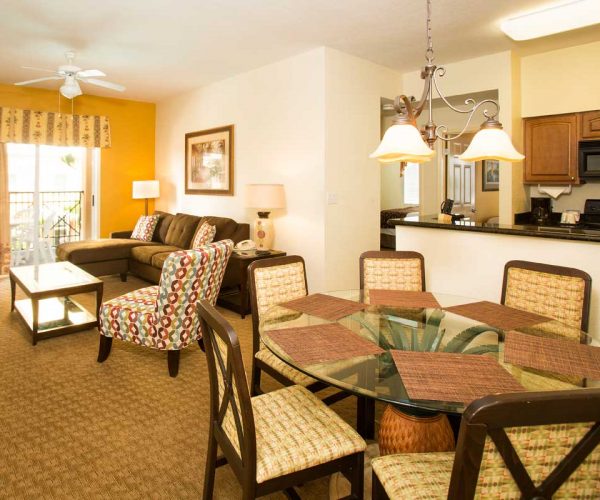 Lake Buena Vista Resort - Living Room