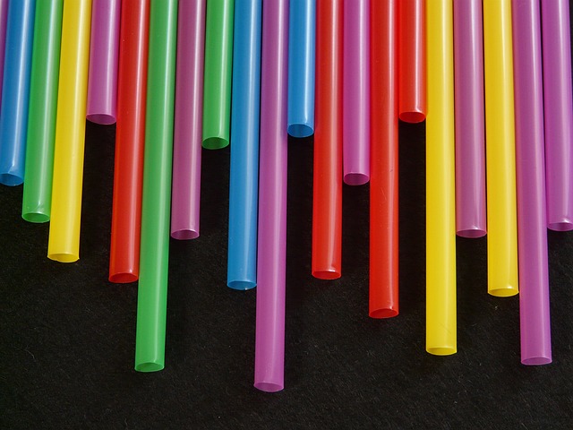 straw trick